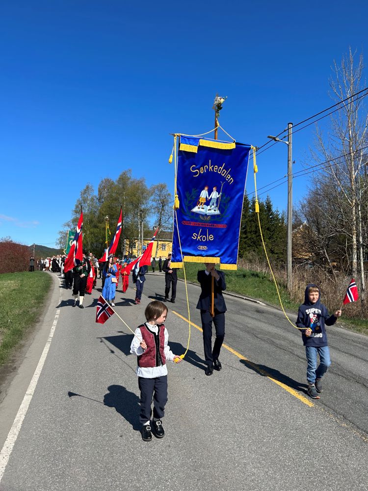 17. mai-tog i Sørkedalen