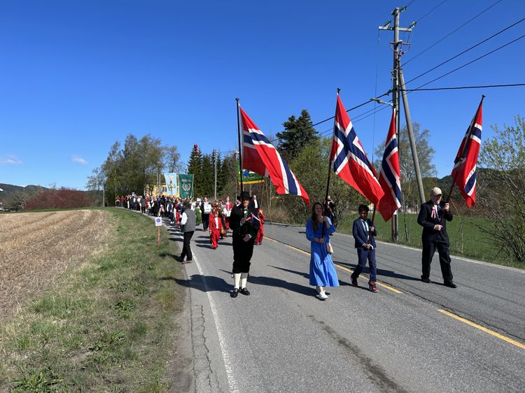 17. mai-tog i Sørkedalen